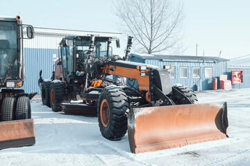 road equipment for the construction, repair and cleaning of roads, in winter