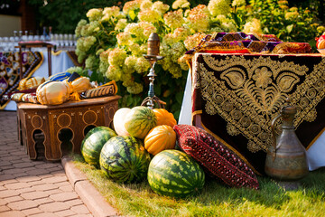 Orientalisches Ambiente, Food und Dekoration