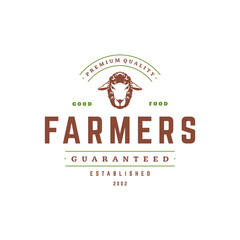 Obraz premium Farmers market logo template vector illustration. Farmer logotype or badge design. Trendy retro style rooster head silhouette.
