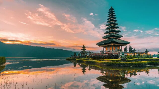 Pura Ulun Danu temple on the lake Bratan in Bali, Indonesia is a major water temple on Bali. Bali Attractions and landmarks in 4k