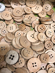 Obraz premium Box of wooden buttons