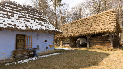 Fototapeta na wymiar Traditional countryside house in Romania