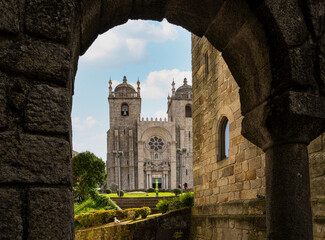 Obraz premium Porto, Portugal. View of Porto Cathedral, an impressive 12th century religious site in the city center