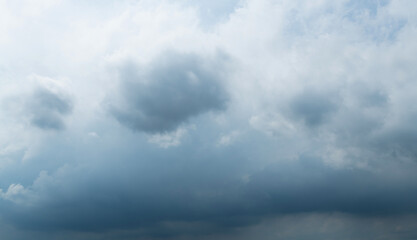 Fototapeta na wymiar Gray clouds in the sky
