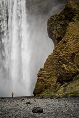 Iceland, Islandia.  Skógafoss, una de las Cascadas más bellas deIslandia © Sonsoles