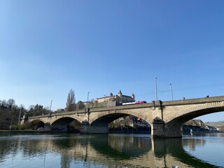 ヴュルツブルグのライオン橋とマリエンベルク要塞
