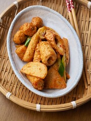 아시아 음식 어묵 채소볶음