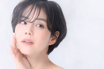Fototapeta premium お肌を気にする女性