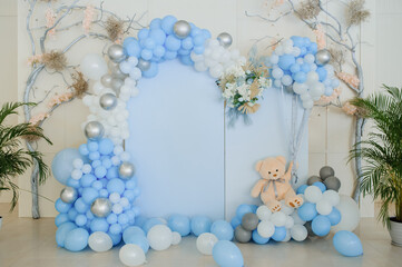 Photo zone decoration from balloons on a baby party © Med Photo Studio