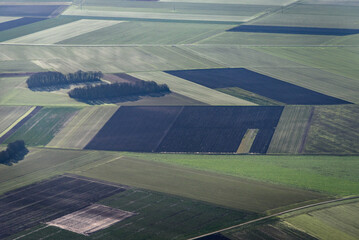 vue aérienne de champs à Germainville dans l'Eure-et-Loir en France