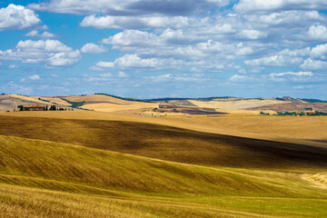 Obraz premium Rural landscape along the Cassia near Radicofani, Tuscany