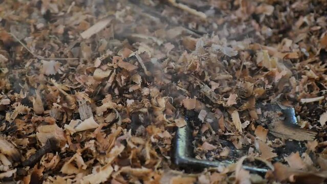 Pottery cooling down/Poterie en train de refroidir