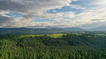 Obraz premium Aerial view: Carpathian mountains in western Ukraine, mountain landscape