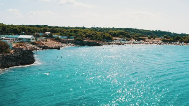 Estate a Marina di Pulsano, spiaggia baia serrone, Salento, Puglia