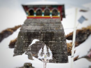 snow covered Temple of Tungnath