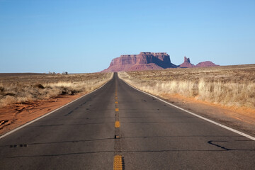 Road to Monument Valley
