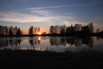 Fototapeta premium sunrise over lake