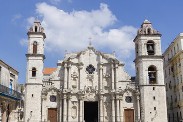 Fototapeta na wymiar View of the Cathedral of Havana, Cuba