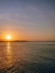 Naklejka premium sunset over the sea