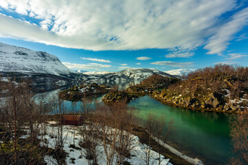 Fiordi Norvegesi,la Lapponia laghi ghiacciati mare,neve e un paesaggio invernale