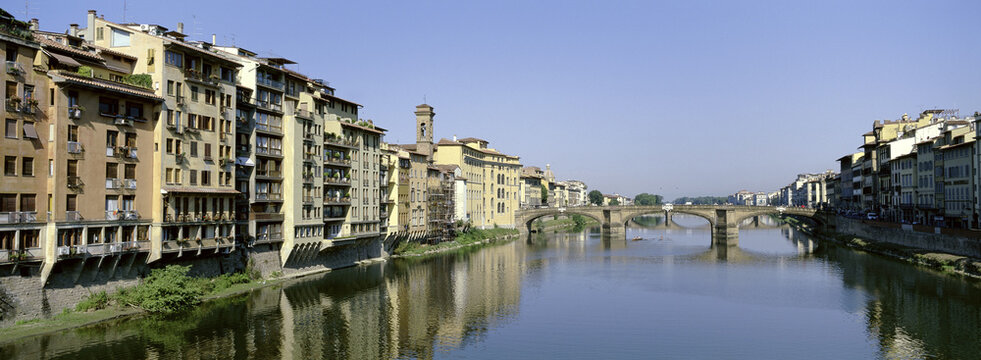 Bridge across a river, Ponte Vecchio, Florence, Italy