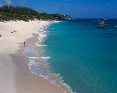 High angle view of tourists on the beach, Chaplin Bay, Bermuda