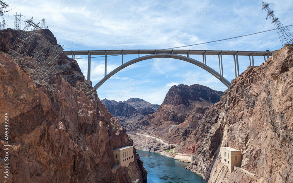 Wall mural mike o'callaghan - pat tillman memorial bridge connecting arizona and nevada over colorado river, ne