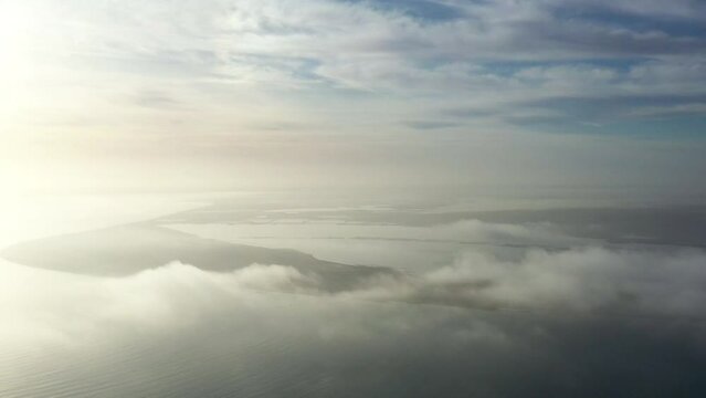 survol du delta de l'Ebre et du port de l'Ampolla en Catalogne, Espagne