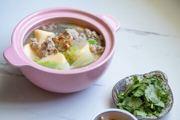 Clear Soup with Tofu and Minced Pork with Noodles