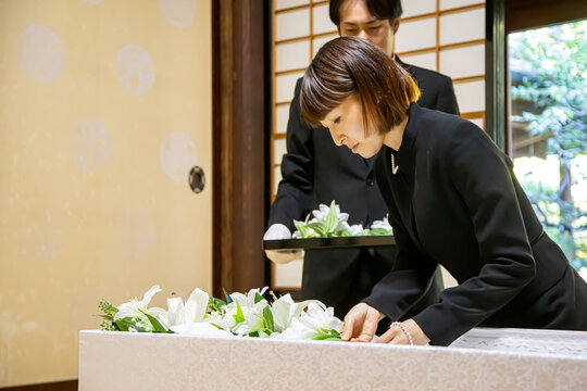 死装束 Images Browse 184 Stock Photos Vectors And Video Adobe Stock