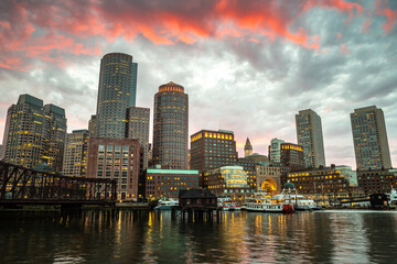Fototapeta premium Boston cityscape at night