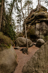 Skalne Miasto lekko ośnieżone