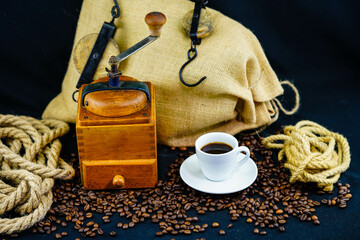 Frisch geröstete braune Kaffee Bohnen
