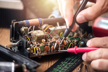 Fixing vintage radio cassette recorder