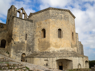 Fototapeta na wymiar Abbaye Montmajour, Arles