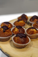 magdalenas artesanales con crema de chocolate