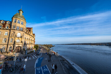 Architektonische Schönheiten an der Konstanzer Seepromenade