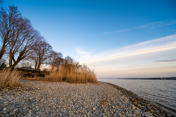 Abendspaziergang am Konstanzer Seeufer