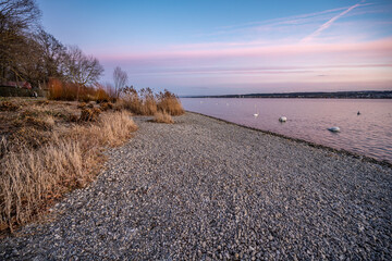 Abendspaziergang am Konstanzer Seeufer