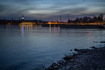 Blick auf Konstanzer Altstadt am Abend