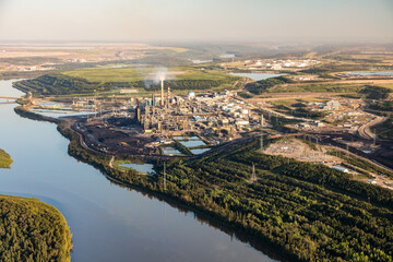 Aerial view Industrial Petrochemical Oil Refinery Fort McMurray - obrazy, fototapety, plakaty