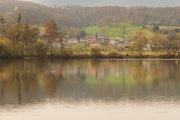 Obraz premium lake shore in normandy france