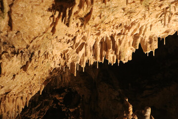 Tropfsteinhöhle - Kolbinger Höhle