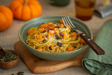 spaghetti pasta with pumpkin