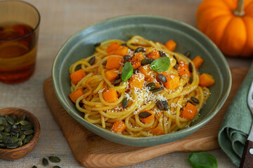 spaghetti pasta with pumpkin