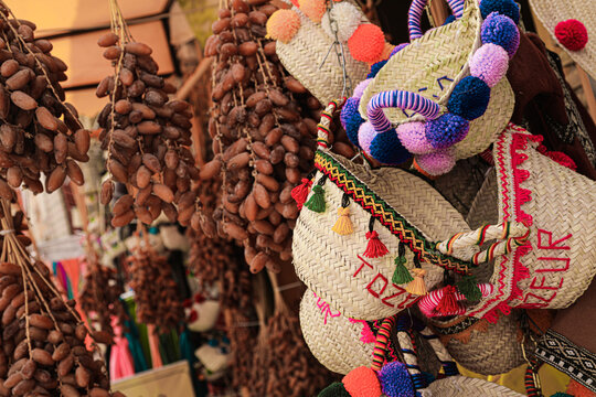 beans in a market
les dattes tunisiennes