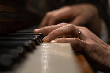 Fototapeta premium playing the piano