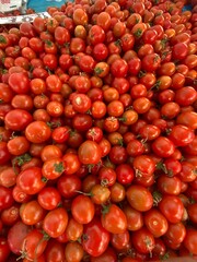 tomatoes in market