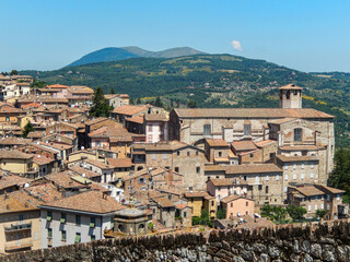 Fototapeta na wymiar view of the city of perugia