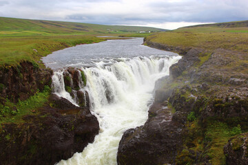 Island - Efrifoss-Wasserfall und Kolugljúfur-Schlucht/ Iceand - Efrifoss Waterfall and Kolugljúfur Gorge /